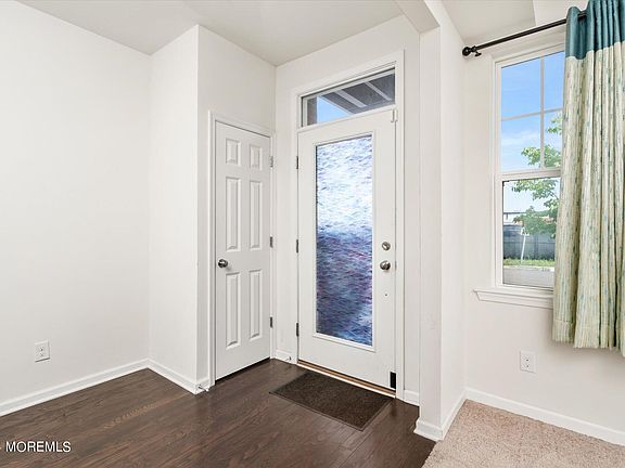 3rd image of 21 Green St