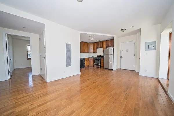 Rented by Level Group | media 18