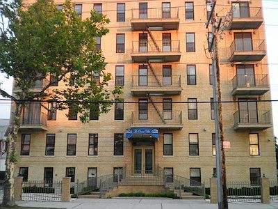 2nd image of 12311 Rockaway Beach Blvd APT 5B
