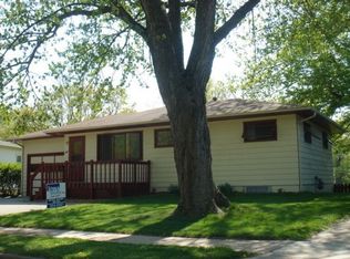 2917 Clover St, Iowa City, IA 52245