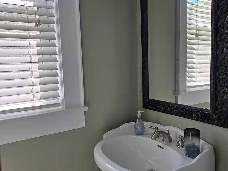 428 Maple St — Photo 8