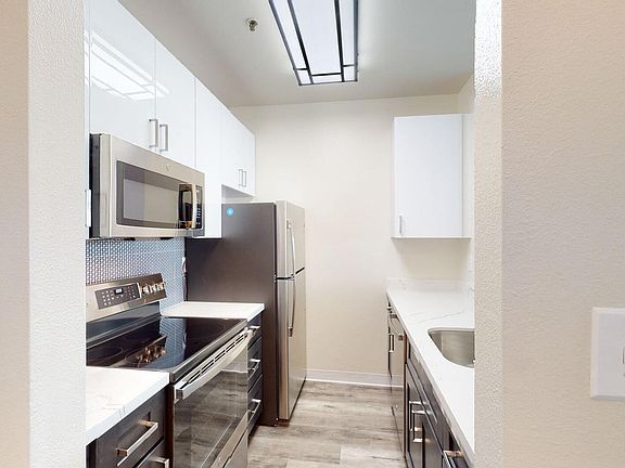 4th image of 1777 Steiner St