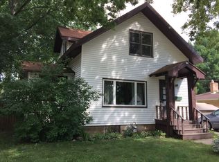 248 1st St, Prairie Du Sac, WI 53578