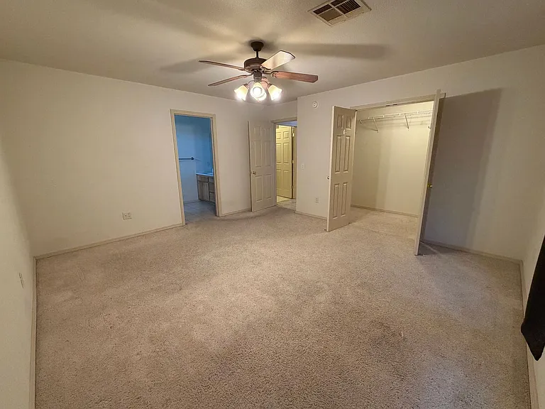2353 Sierra Vista Ct — Photo 9