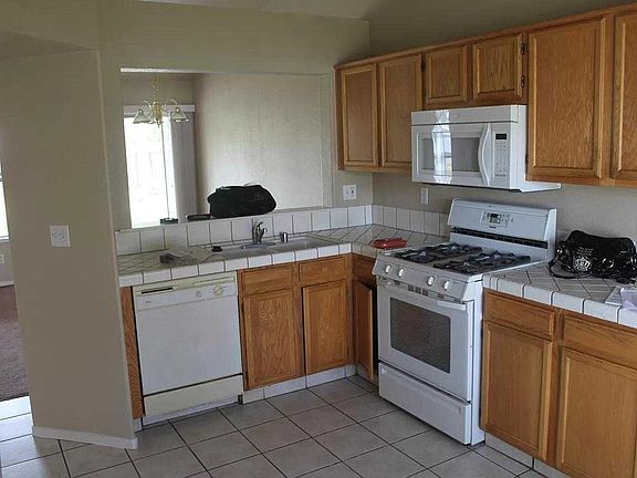 2nd image of 579 Coronado Pl