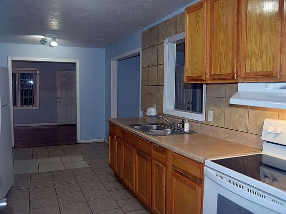 2nd image of 1706 Powatan St