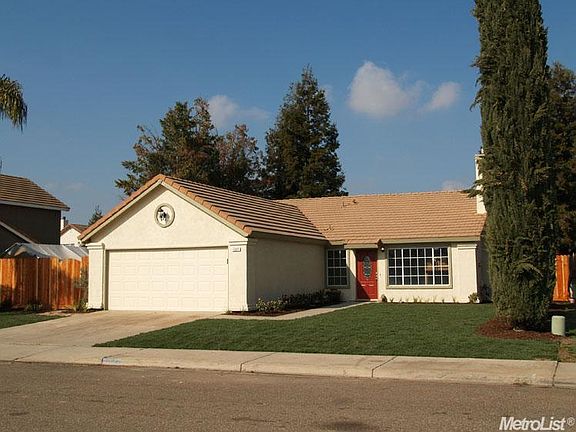 2nd image of 12077 Hildreth Dr