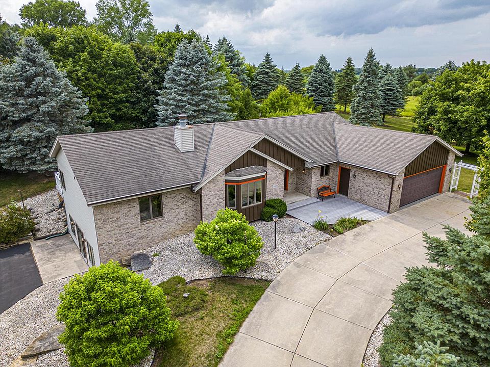 1st image of 39855 Sunset DRIVE