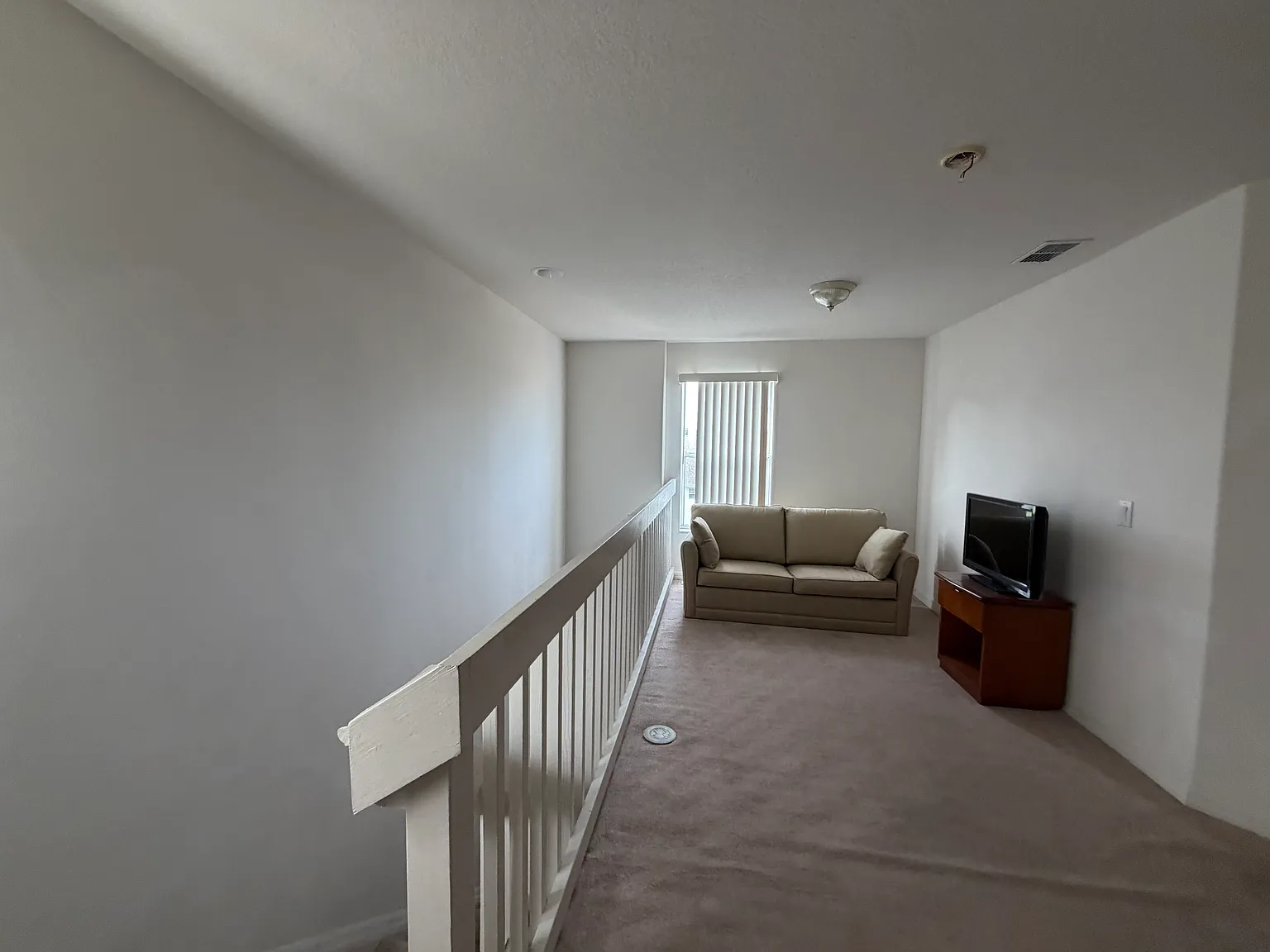 4 bed, 2470 sqft, $2,250 — Photo 4