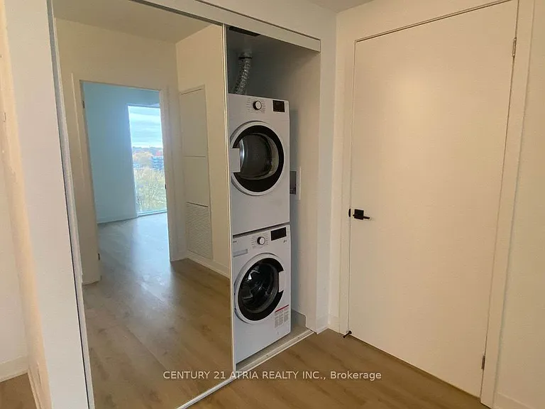 319 Jarvis St #911 — Photo 6