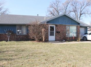 608 S 24th St, Council Bluffs, IA 51501