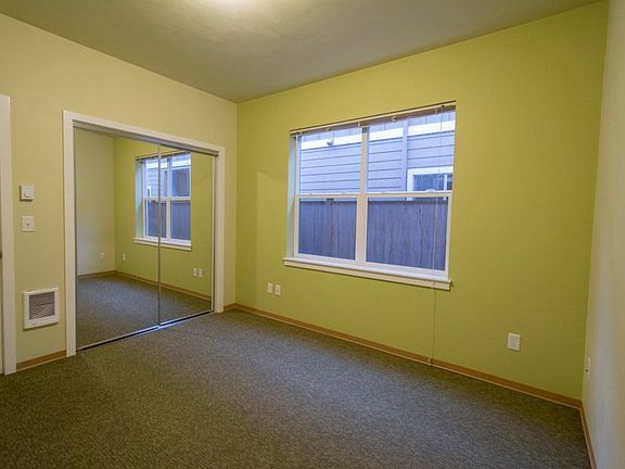 4th image of 561 & 563 E 14th Ave #563