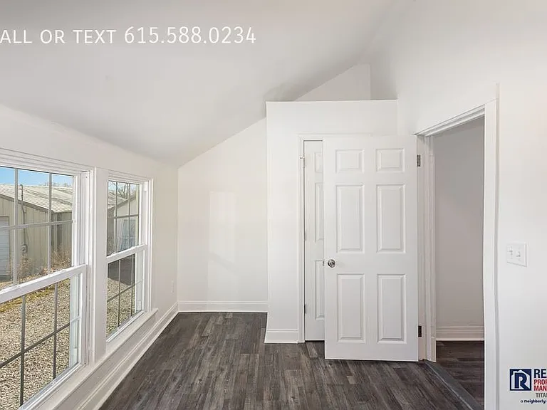 307 W 13th St — Photo 18