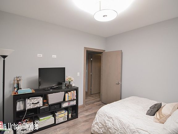 4th image of 4324 N Ashland Ave #G