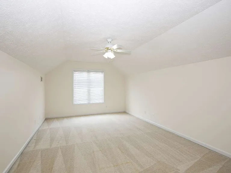 106 Harvest Ln — Photo 25