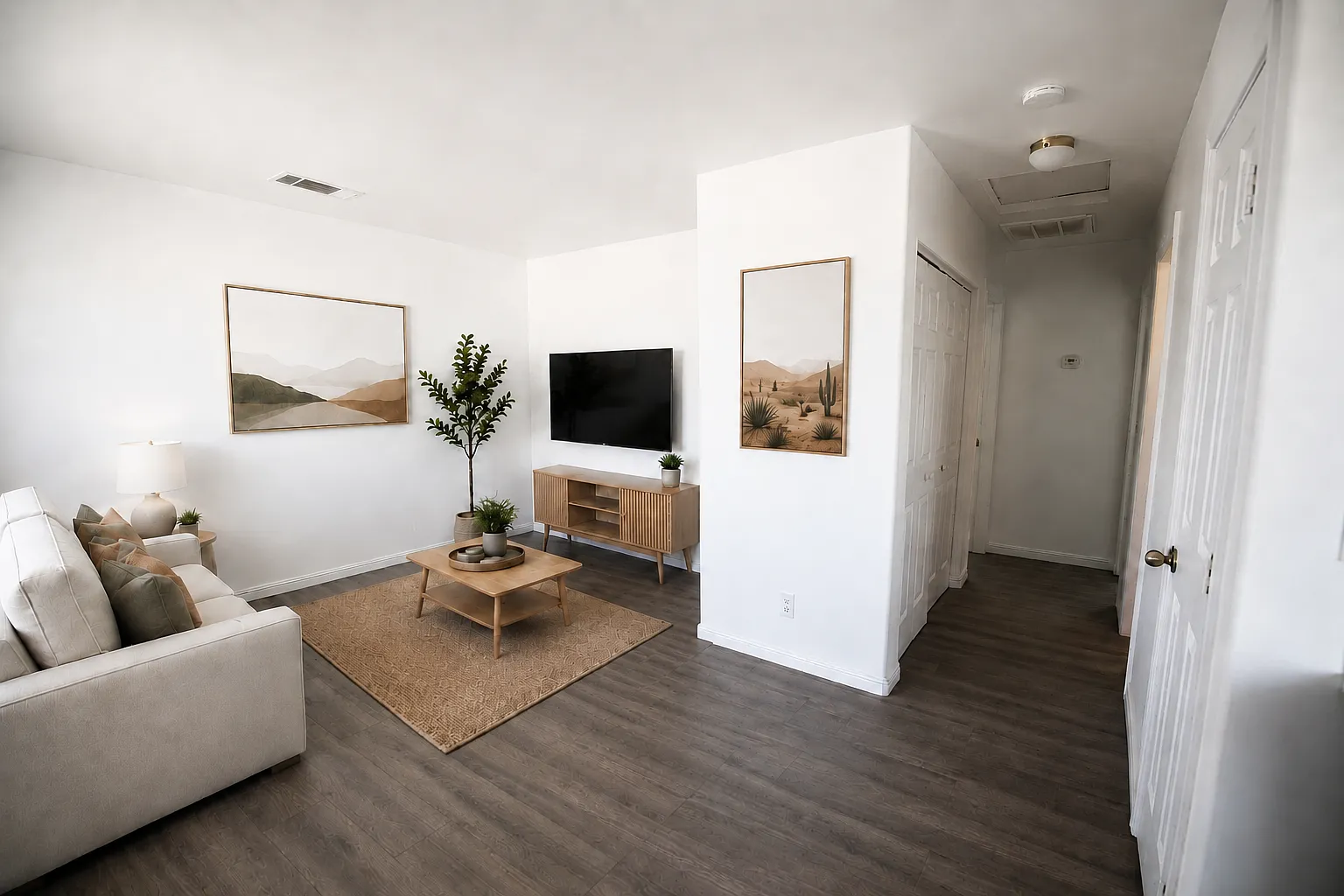 2 bed, 860 sqft, $1,650 — Photo 1