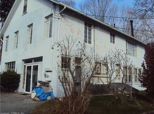 4 Rattlesnake Ledge Rd, Salem, CT 06420