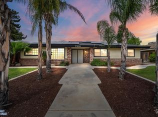 7916 Olive Dr, Bakersfield, CA 93308