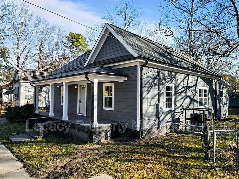901 Branch St — Photo 2
