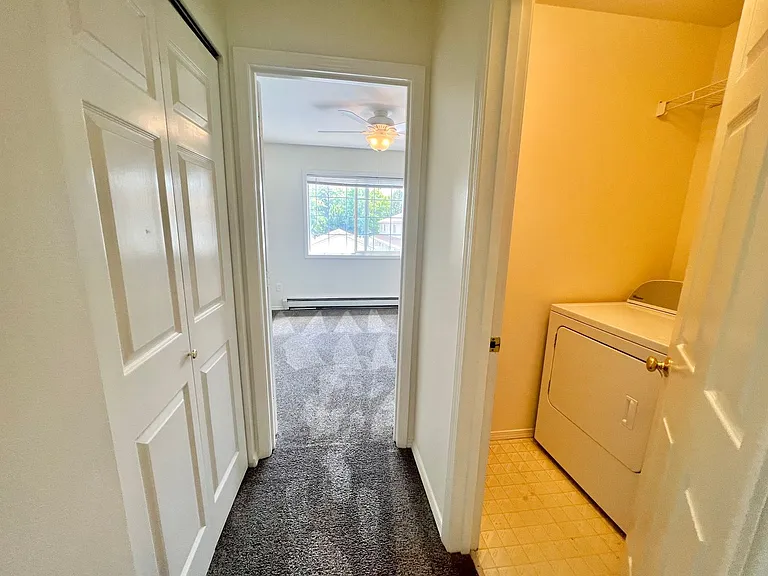 209 E 18th Ave #D16 — Photo 21