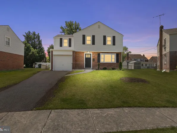 513 Ridley Cir, Morton, PA 19070