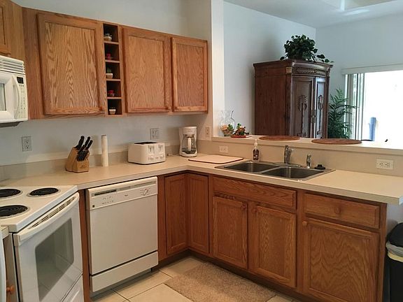 4th image of 8240 Mulligan Cir #2822