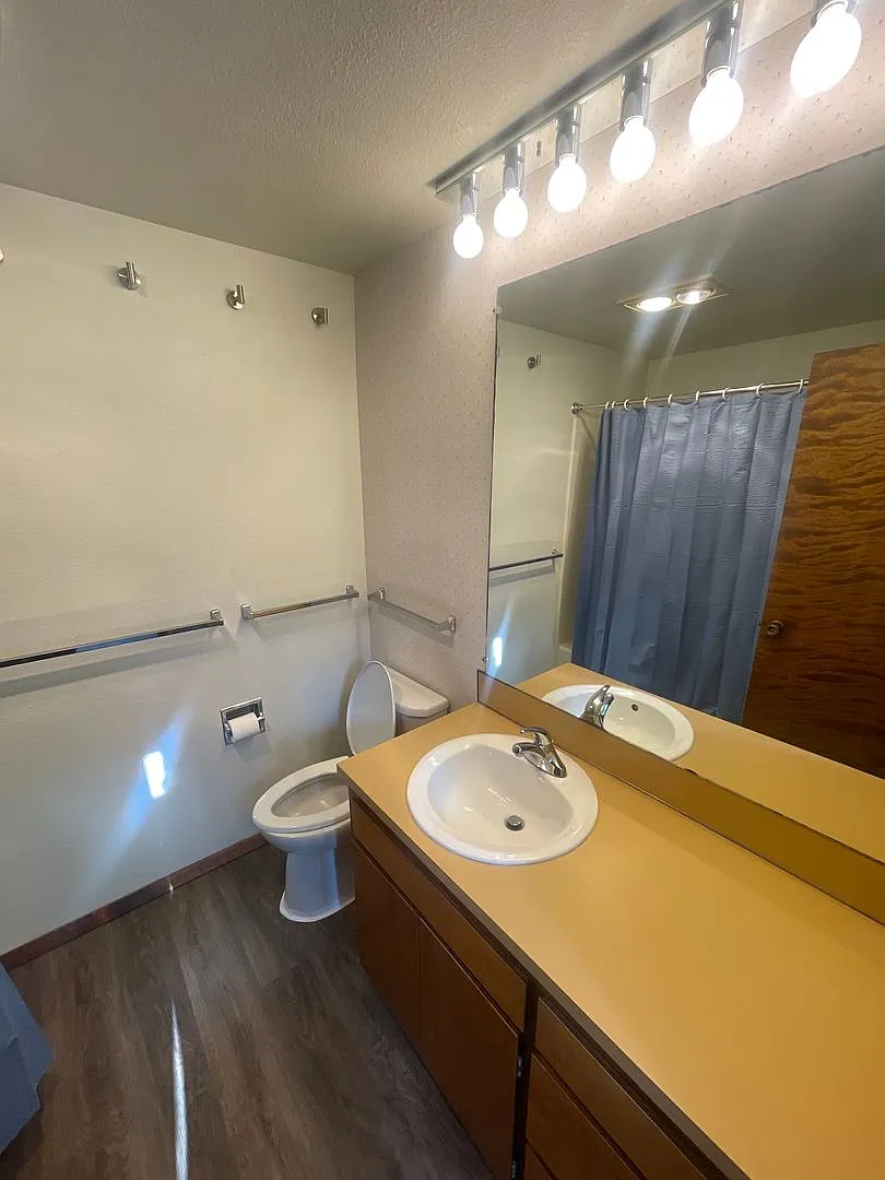 2205 Jefferson CT SE — Photo 4