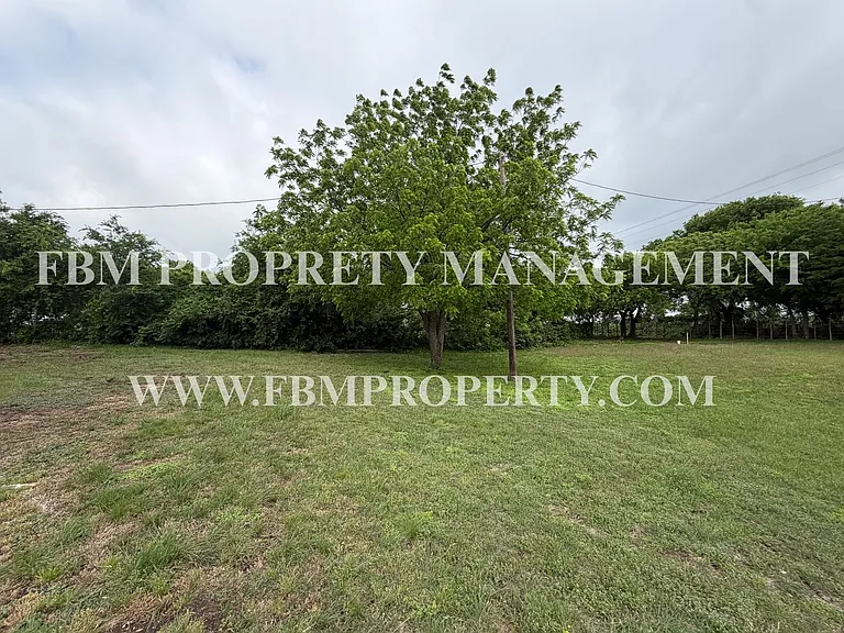 1075 Pluto Rd — Photo 18