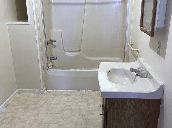 821 W 26th St APT 2, Erie, PA 16508
