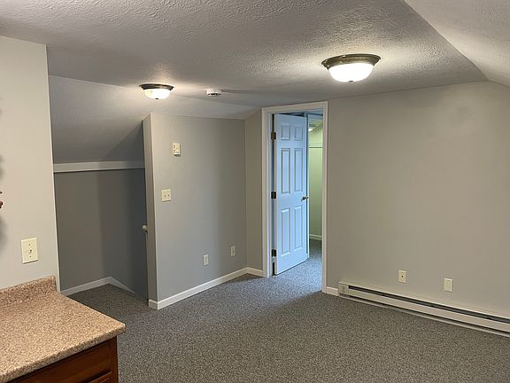 5th image of 239 W North St #2