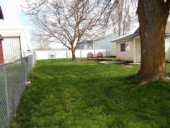 5th image of 320 E Railroad Ave