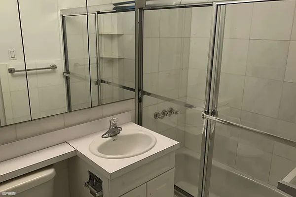 Rented by Citi Habitats | media 16