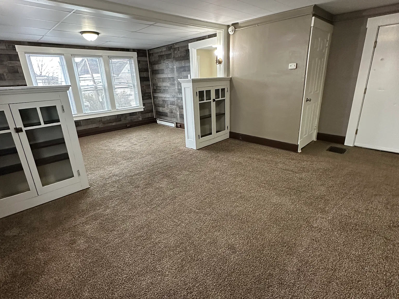 2 bed, $900 — Photo 3