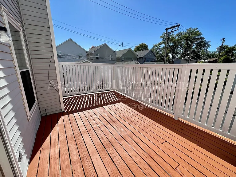 5776 Kingsbury Pl — Photo 17