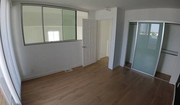 5th image of 980 Palm Ave #310