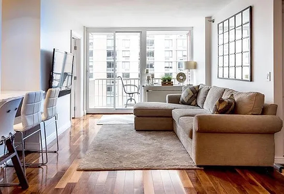 Sold by Real Direct | media 29