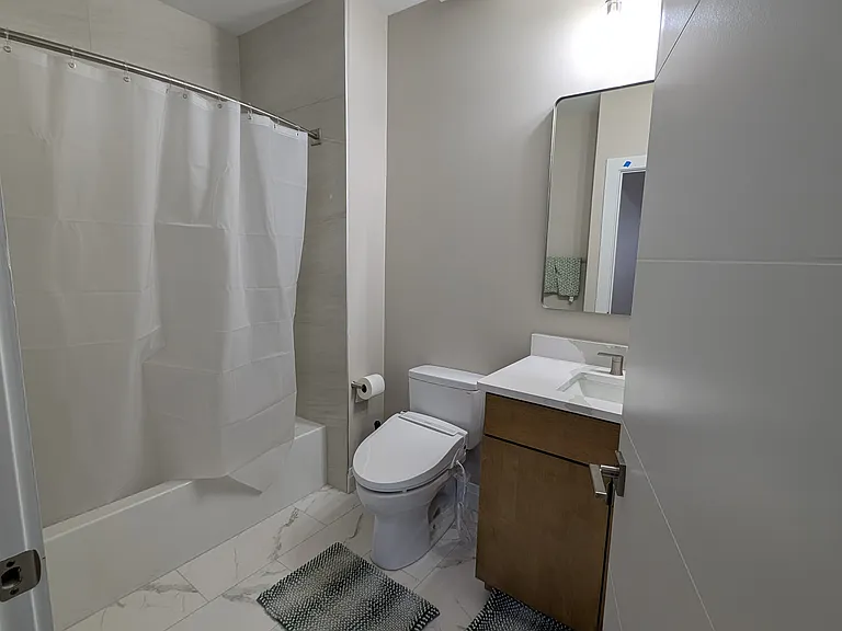 3915 Pineland St #B — Photo 9