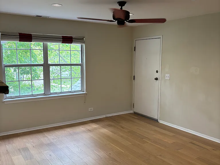 120 E Winchester Rd #C — Photo 3