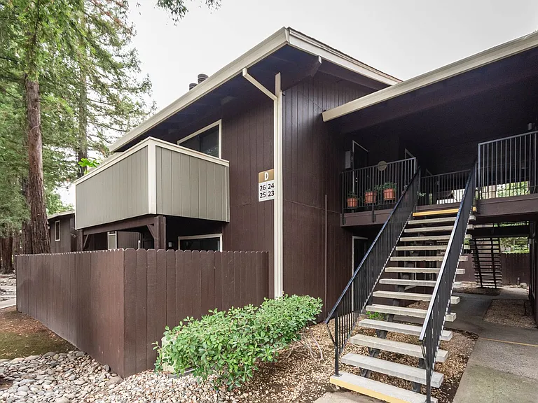 Fulton Woods — Photo 15