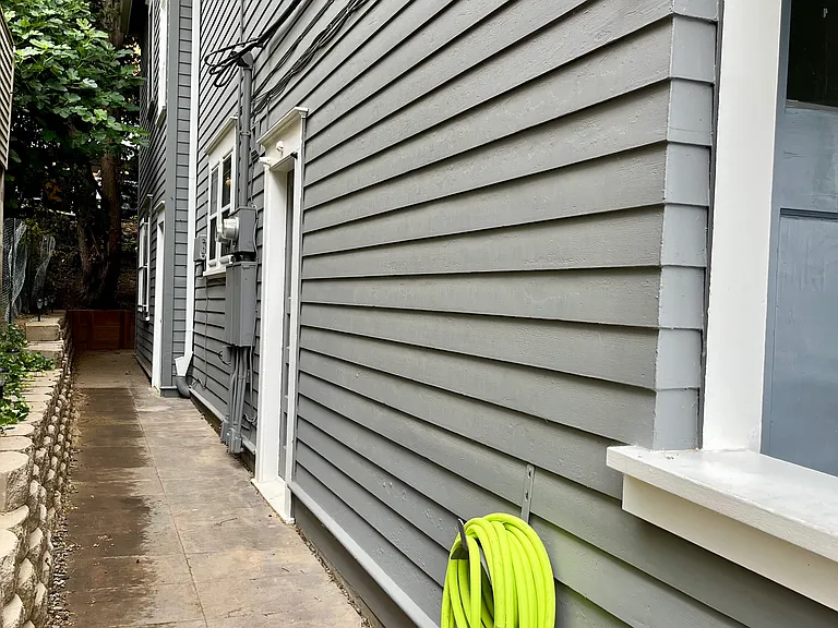 221 S Hamilton St — Photo 16