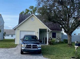 2820 Black Pine Ct, Lake Worth, FL 33462