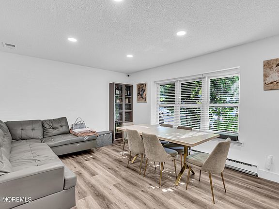 4th image of 168 Stratford Place