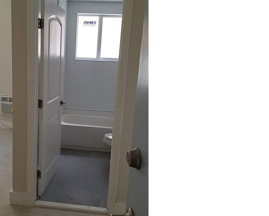5th image of 6918 Bay Dr APT 9
