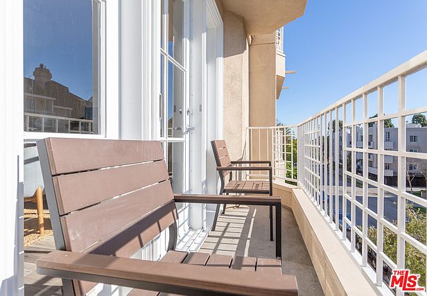 Front Facing Balcony