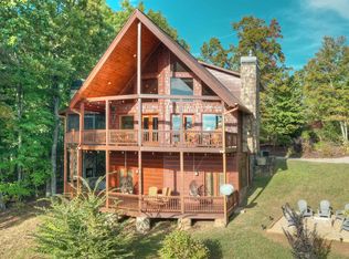 516 Endless View Rd, Mineral Bluff, GA 30559