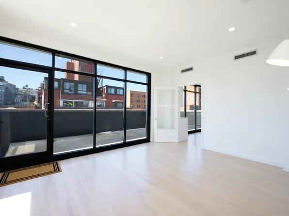 254 Elizabeth Street image 4 of 19