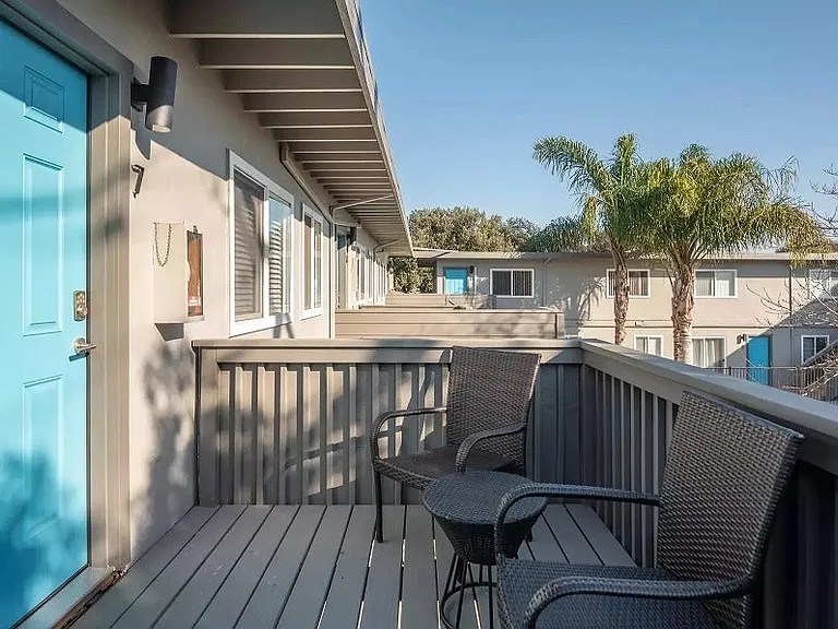 611 San Luisito Way #8 — Photo 2