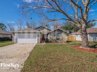 7734 Pikes Peak Dr, Jacksonville, FL 32244