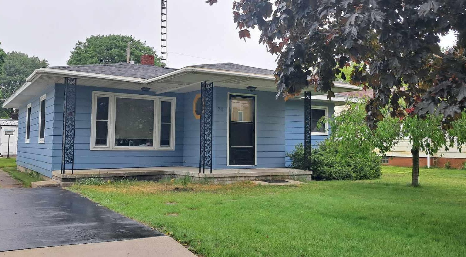 911 Lawndale St, Ludington, MI 49431 Zillow