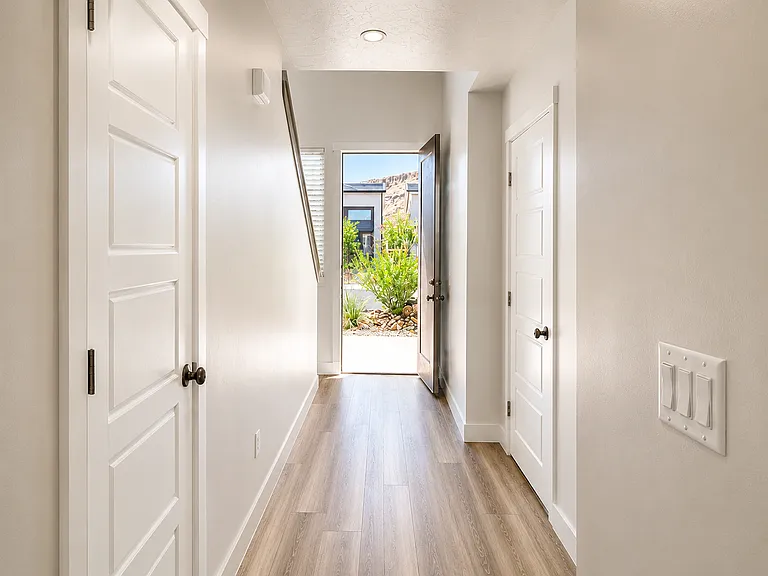 4107 Phobos Ln — Photo 2